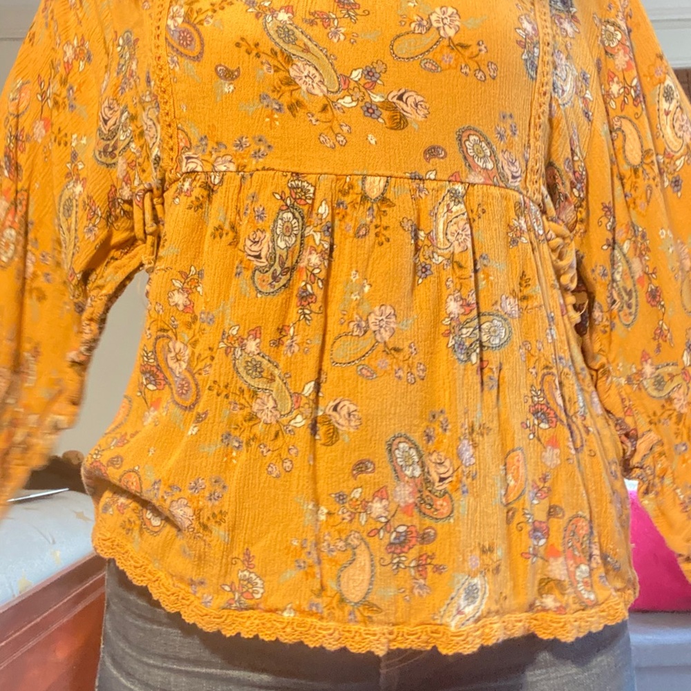 Flowey floral shirt - Picture 3 of 3